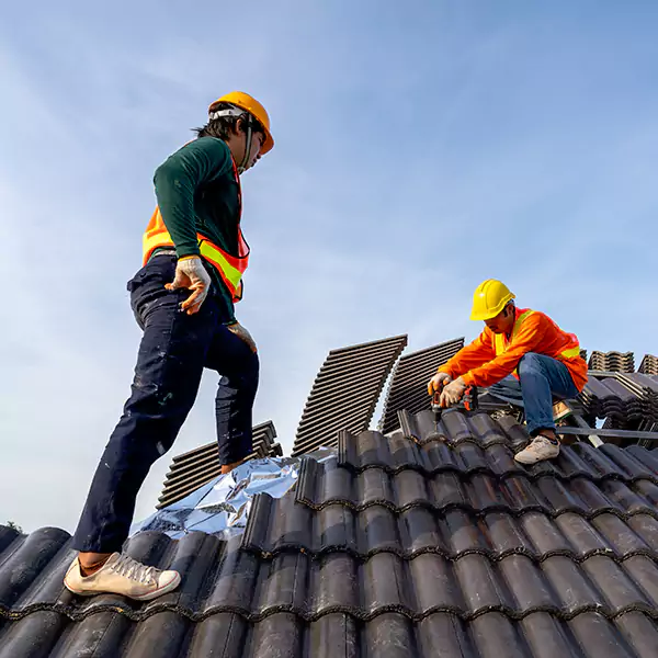 Why Lake Zurich, IL Property Owners Trust Lake Zurich Roofing Pro for Emergency Roof Repair?